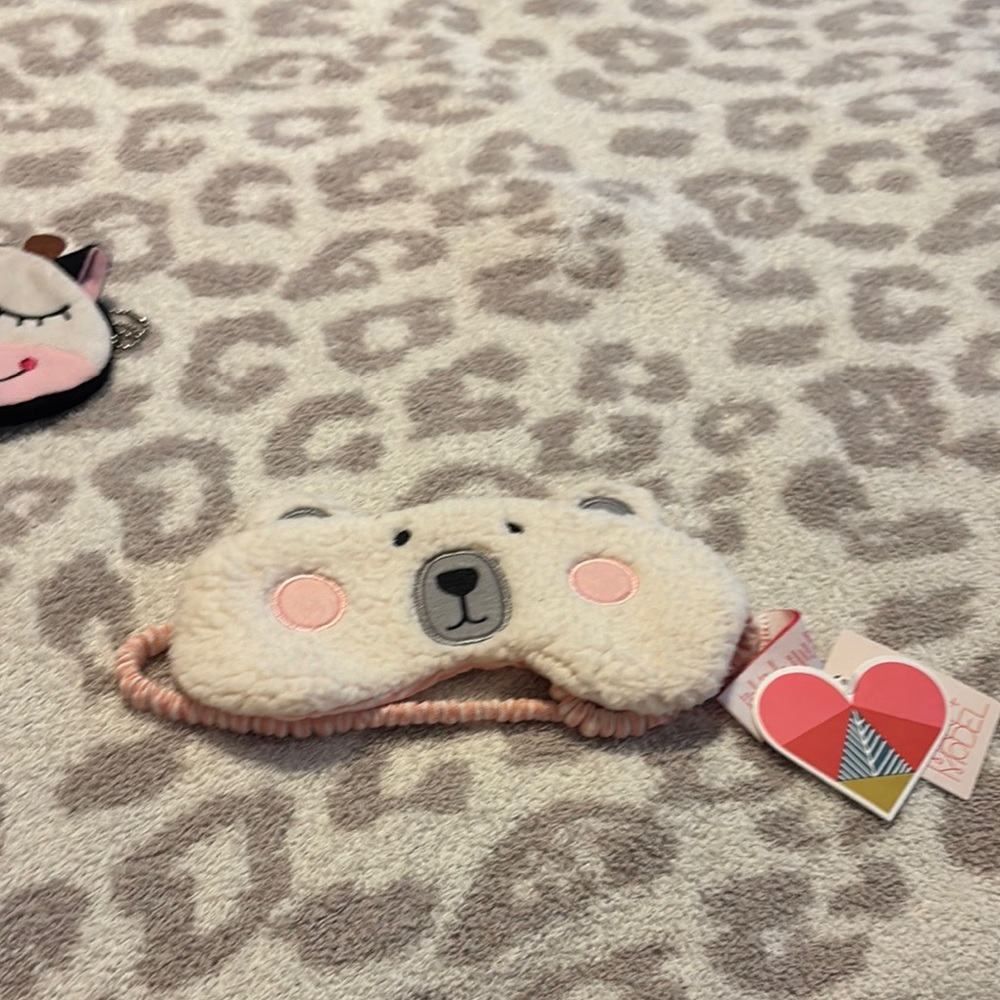 Make + Model polar bear sleep mask